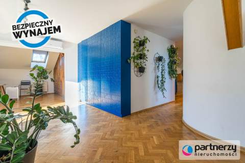 135m2 3 miejsca parkingowe, klimatyzacja,2 balkony
