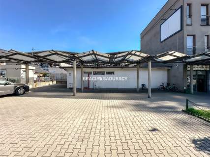 Obiekt handlowy z możl. rozbudowy, działka 250m2