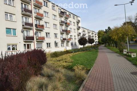 2 pokoje, 47 m2, blok, balkon Namysłów