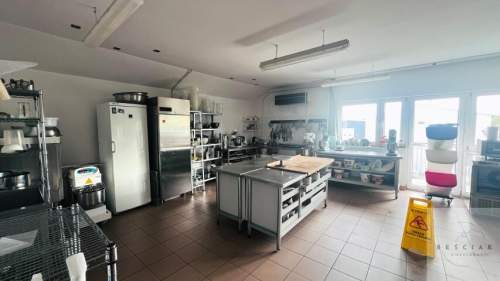 LOKAL DO WYNAJĘCIA - 175 m2 MOŻLIWOŚĆ PROWADZENIA GASTRONOMII