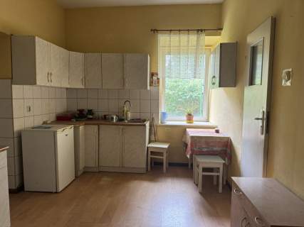 2 pokoje, parter, 57 m piwnica i 2 komórki