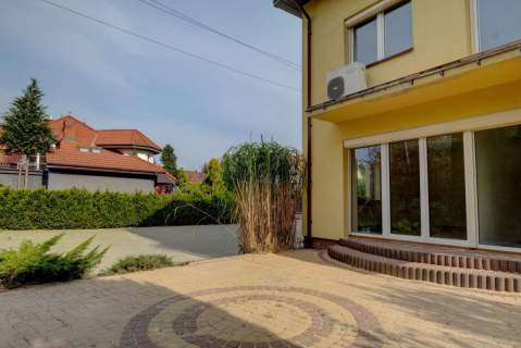 Budynek 274m na sprzedaż - Warszawa Bielany