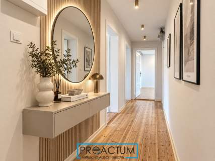 67,60 m2, po remoncie, 3 pokoje, centrum