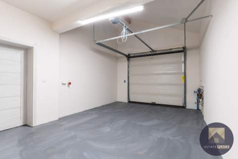 Dom przy lesie Klembów 2021 r. Kolej