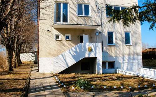 Dom 240 m działka 40a 2 garaże Hulcze