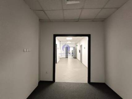 Włochy lokal biurowy 14,30 m2 do wynajęcia