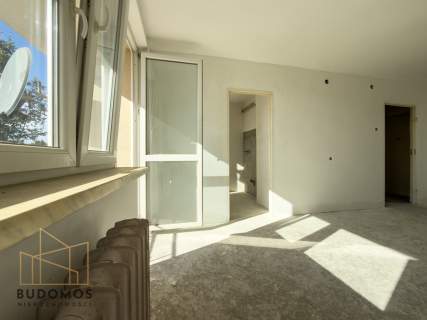 Mieszkanie do remontu - 28 m , balkon, I piętro