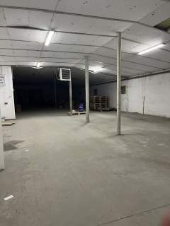 wynajmę magazyn 1000m2 z biurem Pęcice Małe