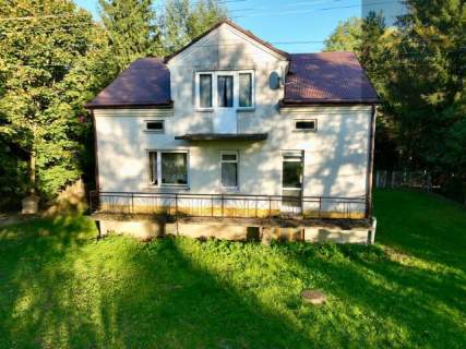 DOM NA WSI Z 27-AROWĄ DZIAŁKĄ I DOSTĘPEM DO RZEKI MYTARKA, GM....
