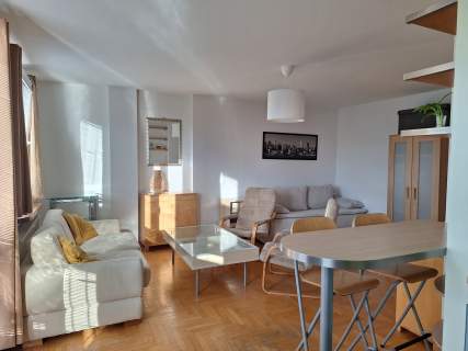 Urokliwe studio- kawalerka dla singla na Powiślu, Centrum