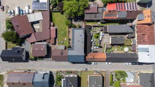 Przestronny budynek mieszkalno-usługowy