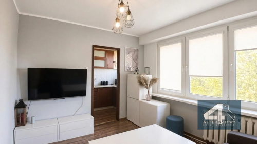 Piotrków Tryb. Os. Wyzwolenia 32 m 2 pokoje