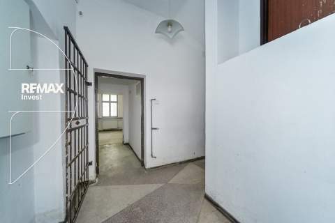 Lokal z parkingiem w centrum miasta