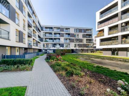 Kawalerka I piętro winda balkon garaż
