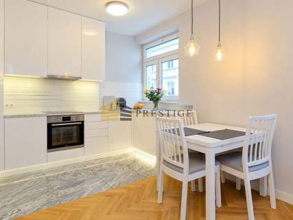 Elegancki apartament w sercu Warszawy Chmielna Klimatyzacja