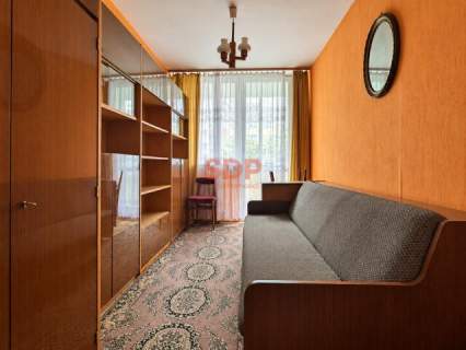 Wygodny układ 3 pokoje balkon