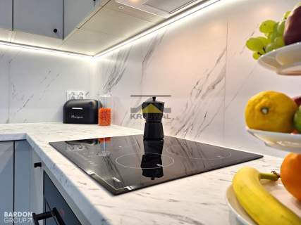 Apartament w centrum miasta z widokiem na park