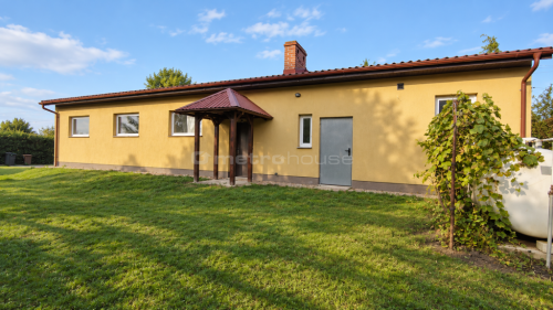 Dom 155 m budynek usługowy 130 m Bystre