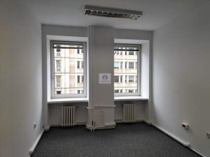 Śródmieście lokal biurowy 23,50m2 do wynajęcia