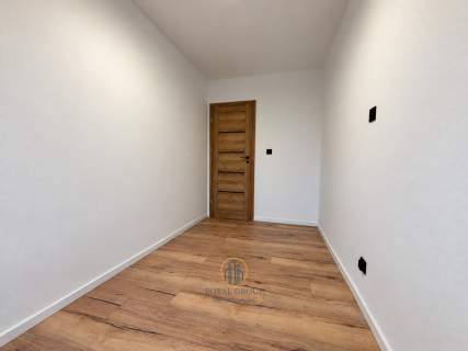 Dwa pokoje, po generalnym remoncie,