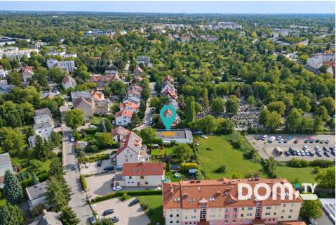Działka 485m2, budynek 242 m2, możliwość rozbudowy