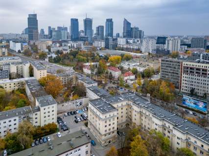 Klimatyczne 61 m2 Kamienica Metro Płocka