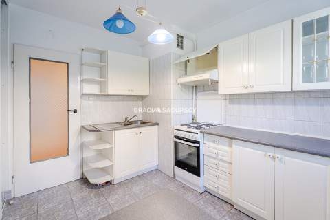 Mieszkanie do remontu 5 pok Balkon