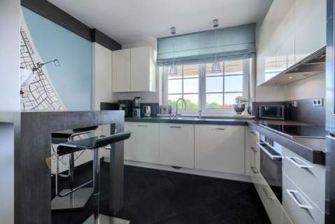 Bez czynszowe, wyjątkowe, 4 pokoje, taras, 140 m2 , 2 m. postojowe