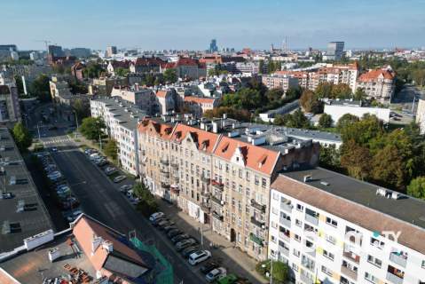 Piękne przeszklenia, centrum, przestronne