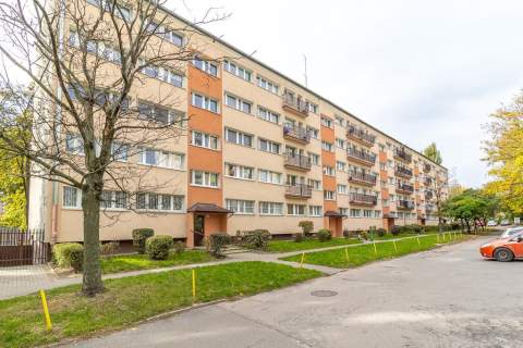 Lutomierska 2 pokoje po remoncie z balkonem