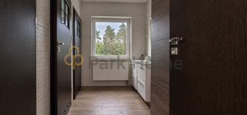 Gotowy obiekt pod siedzibę firmy 308m2 parking