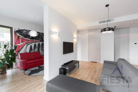 Apartament 3 pokoje ul.Waldorffa garaż i komórka