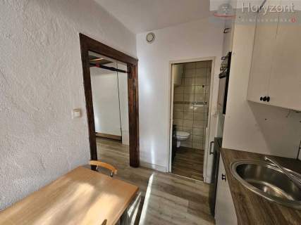 Kawalerka 25m2 w słonecznej oficynie - Centrum