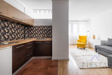 Warszawa-Ochota-przestronne studio-Pruszkowska