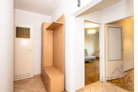 Rataje 3 pokoje balkon piwnica