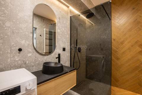 Nowa przytulna kawalerka, ok. 30m2. duży balkon.
