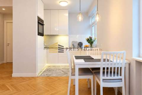 Elegancki apartament w sercu Warszawy Chmielna Klimatyzacja