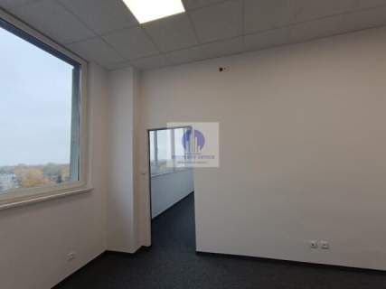 Włochy lokal biurowy 36,30 m2 do wynajęcia