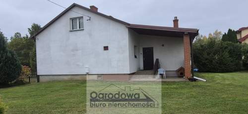 Dom wolnostojący 100 m , działka 16 200 m , dach z