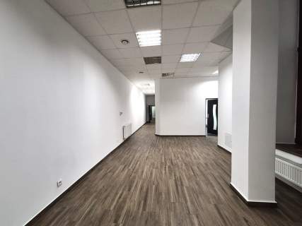 Lokal parterowy usługowo-handlowy 137 m do wynajęcia I Łódź Centr