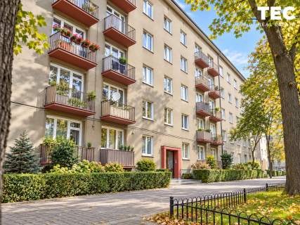 2 POKOJE 50 m BALKON CEGŁA BLISKO STAREGO MIASTA