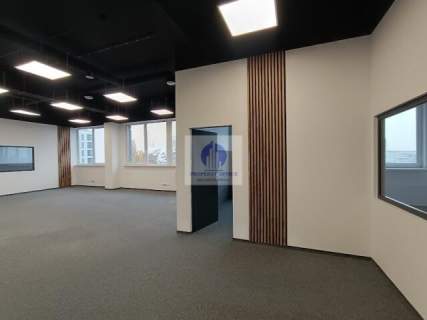 Włochy lokal biurowy 261,80 m2 do wynajęcia